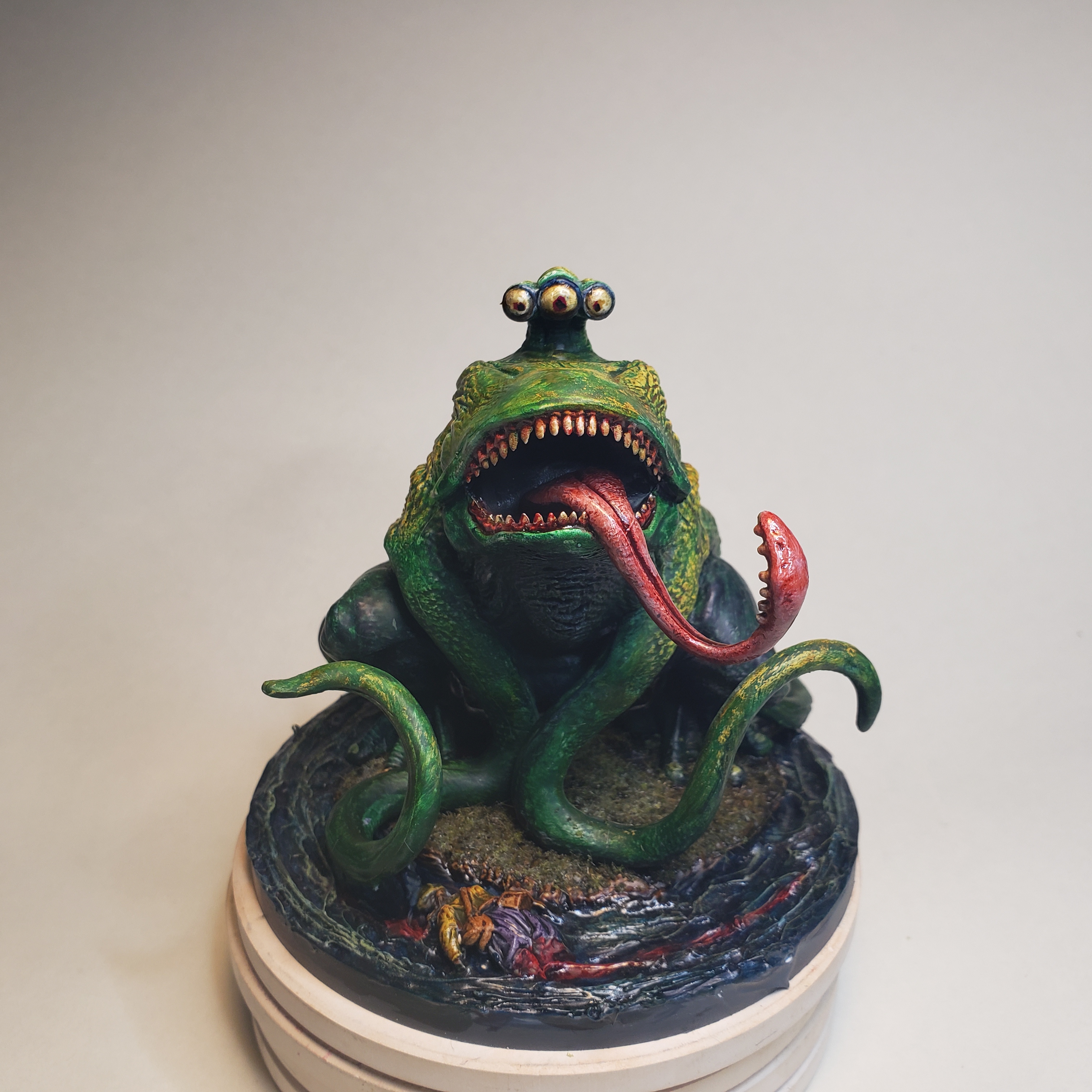 A photo of the finished Froghemoth model
