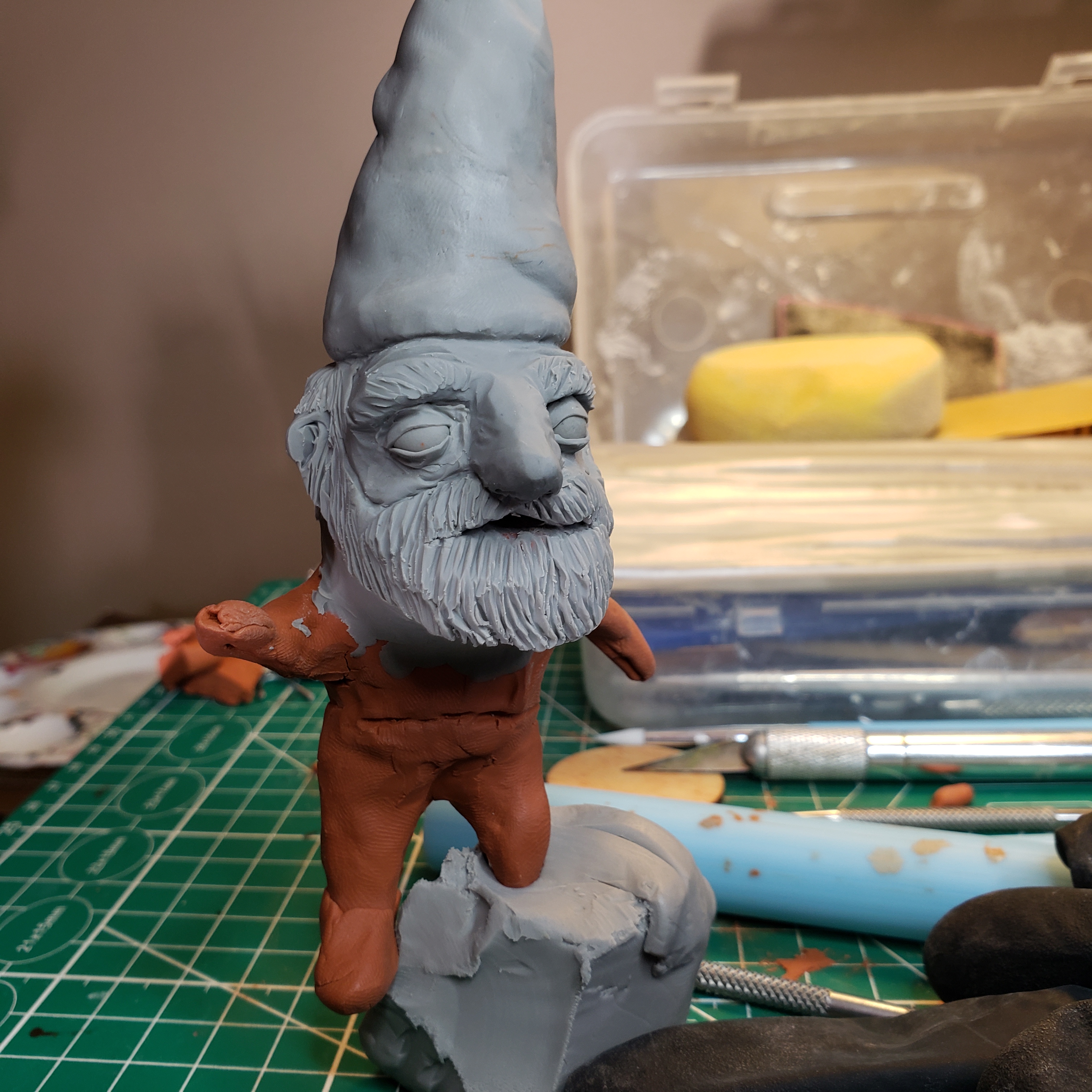 Just the head of the gnome on the armature